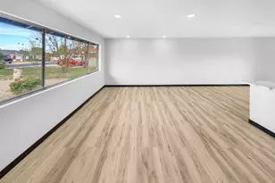 8641 N 37th Ave, Phoenix, AZ 85051 - Photo 3