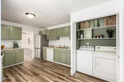 3913 W Krall Street, Phoenix, AZ 85019 - Photo 9