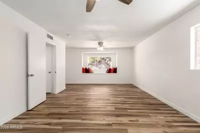 3913 W Krall Street, Phoenix, AZ 85019 - Photo 11