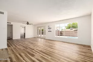 3913 W Krall St, Phoenix, AZ 85019 - Photo 13