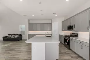 10250 W Adam Ave, Peoria, AZ 85382 - Photo 21