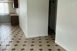 8030 N 32nd Ln, Phoenix, AZ 85051 - Photo 9