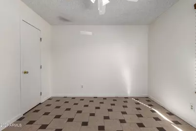 8030 N 32nd Lane, Phoenix, AZ 85051 - Photo 17