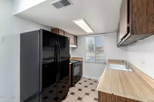 8030 N 32nd Ln, Phoenix, AZ 85051 - Photo 5