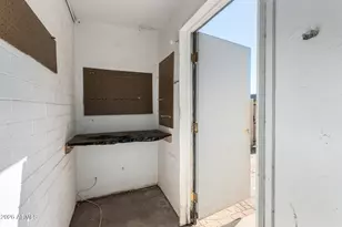 8030 N 32nd Ln, Phoenix, AZ 85051 - Photo 21