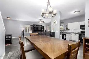 10643 N 70th Dr, Peoria, AZ 85345 - Photo 9