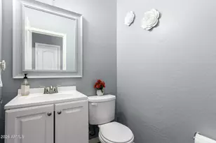 10643 N 70th Dr, Peoria, AZ 85345 - Photo 13