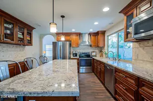 9145 E Jenan Dr, Scottsdale, AZ 85260 - Photo 9