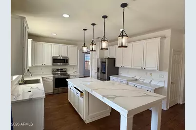 2431 W Carter Road, Phoenix, AZ 85041 - Photo 11