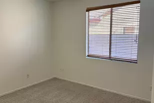 2431 W Carter Rd, Phoenix, AZ 85041 - Photo 15