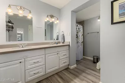 2031 W Dahlia Drive, Phoenix, AZ 85029 - Photo 11