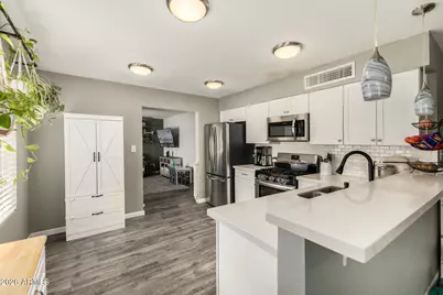 2031 W Dahlia Drive, Phoenix, AZ 85029 - Photo 7