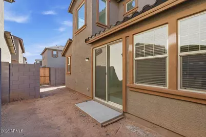 10022 W Piccadilly Road, Avondale, AZ 85392 - Photo 31