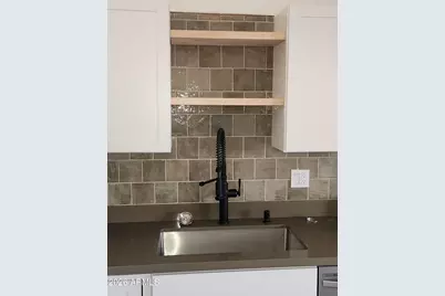 8955 W Loma Lane, Peoria, AZ 85345 - Photo 9