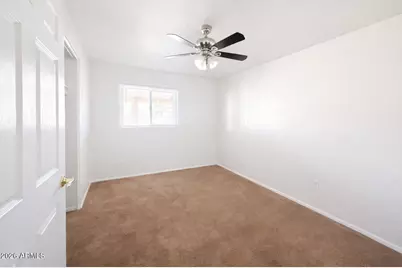 5515 N 62nd Drive, Glendale, AZ 85301 - Photo 9