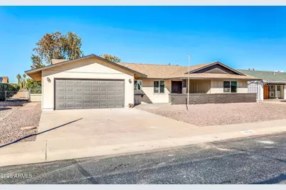 10602 W Cumberland Drive, Sun City, AZ 85351 - Photo 7