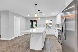 10602 W Cumberland Dr, Sun City, AZ 85351 - Photo 11