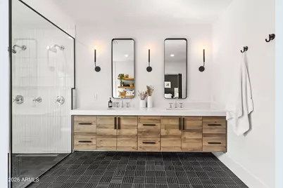 4455 E Via Los Caballos --, Phoenix, AZ 85028 - Photo 17