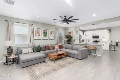 19414 W Highland Avenue, Litchfield Park, AZ 85340 - Photo 7