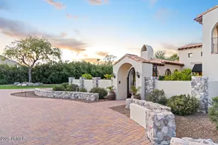 8243 N Mockingbird Ln, Paradise Valley, AZ 85253 - Photo 1