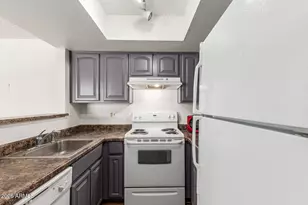 3601 W Tierra Buena Ln, Phoenix, AZ 85053 - Photo 11