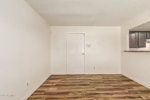 3601 W Tierra Buena Ln, Phoenix, AZ 85053 - Photo 5