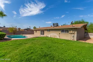 1890 E Loma Vista Dr, Tempe, AZ 85282 - Photo 29