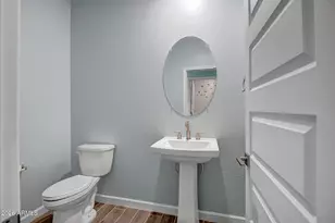 15896 W Desert Hollow Dr, Surprise, AZ 85387 - Photo 19