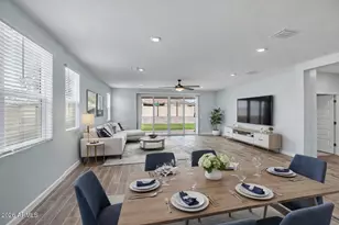 15896 W Desert Hollow Dr, Surprise, AZ 85387 - Photo 7