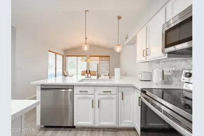 1705 E Yukon Drive, Phoenix, AZ 85024 - Photo 15