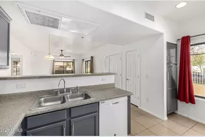 6770 N 47th Avenue #1016, Glendale, AZ 85301 - Photo 11