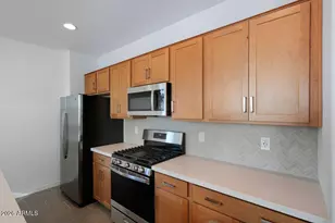 10056 W Piccadilly Rd, Avondale, AZ 85392 - Photo 9