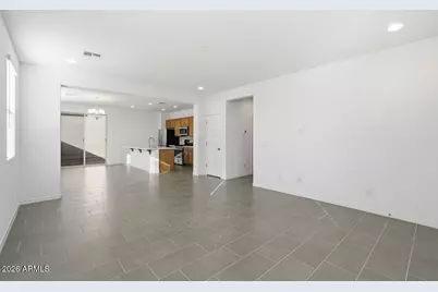 10056 W Piccadilly Road, Avondale, AZ 85392 - Photo 15