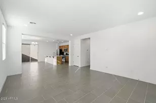 10056 W Piccadilly Rd, Avondale, AZ 85392 - Photo 15