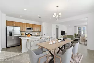 10056 W Piccadilly Rd, Avondale, AZ 85392 - Photo 3