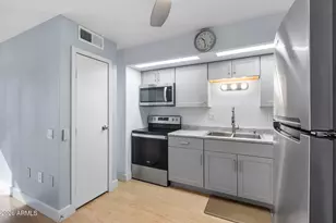 13215 N 98th Ave, Sun City, AZ 85351 - Photo 11