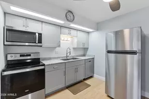 13215 N 98th Ave, Sun City, AZ 85351 - Photo 3