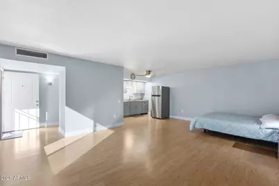 13215 N 98th Avenue #D, Sun City, AZ 85351 - Photo 9