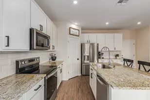 17343 W Daley Ln, Surprise, AZ 85387 - Photo 11