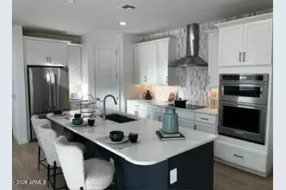 10038 S 23rd Lane, Phoenix, AZ 85041 - Photo 3