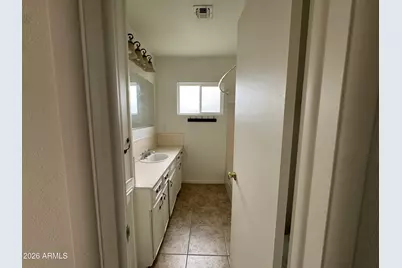 5444 E Pinchot Avenue, Phoenix, AZ 85018 - Photo 5