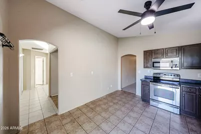 5621 S 5th Drive, Phoenix, AZ 85041 - Photo 5