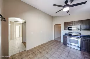 5621 S 5th Dr, Phoenix, AZ 85041 - Photo 5