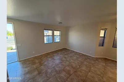 12046 N 158th Lane, Surprise, AZ 85379 - Photo 5