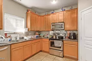 2531 W Lynne Ln W, Phoenix, AZ 85041 - Photo 5