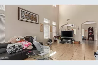 2531 W Lynne Lane W, Phoenix, AZ 85041 - Photo 3