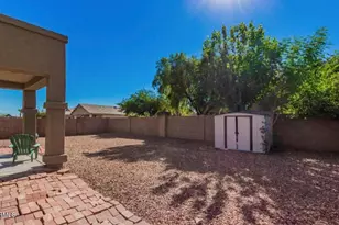 2531 W Lynne Ln W, Phoenix, AZ 85041 - Photo 9
