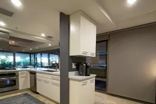 7127 E Rancho Vista Dr, Scottsdale, AZ 85251 - Photo 9