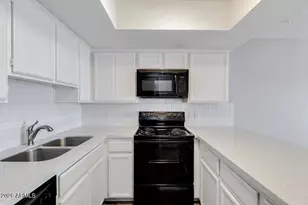 2145 E Center Ln, Tempe, AZ 85281 - Photo 5