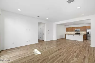 10038 W Piccadilly Road, Avondale, AZ 85392 - Photo 13